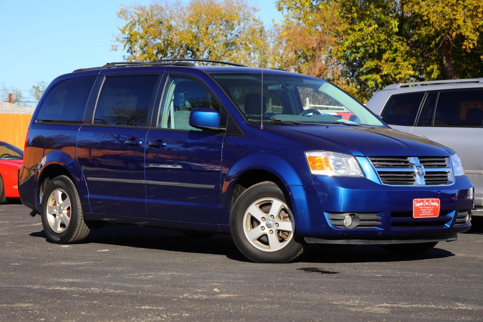 2010 BLUE DODGE GRAND CARAVAN SXT (2D4RN5D1XAR) with an 3.8L V6 OHV 12V engine, 6-SPEED AUTOMATIC transmission, located at 420 E. Kingsbury St., Seguin, TX, 78155, (830) 401-0495, 29.581060, -97.961647 - Photo#0